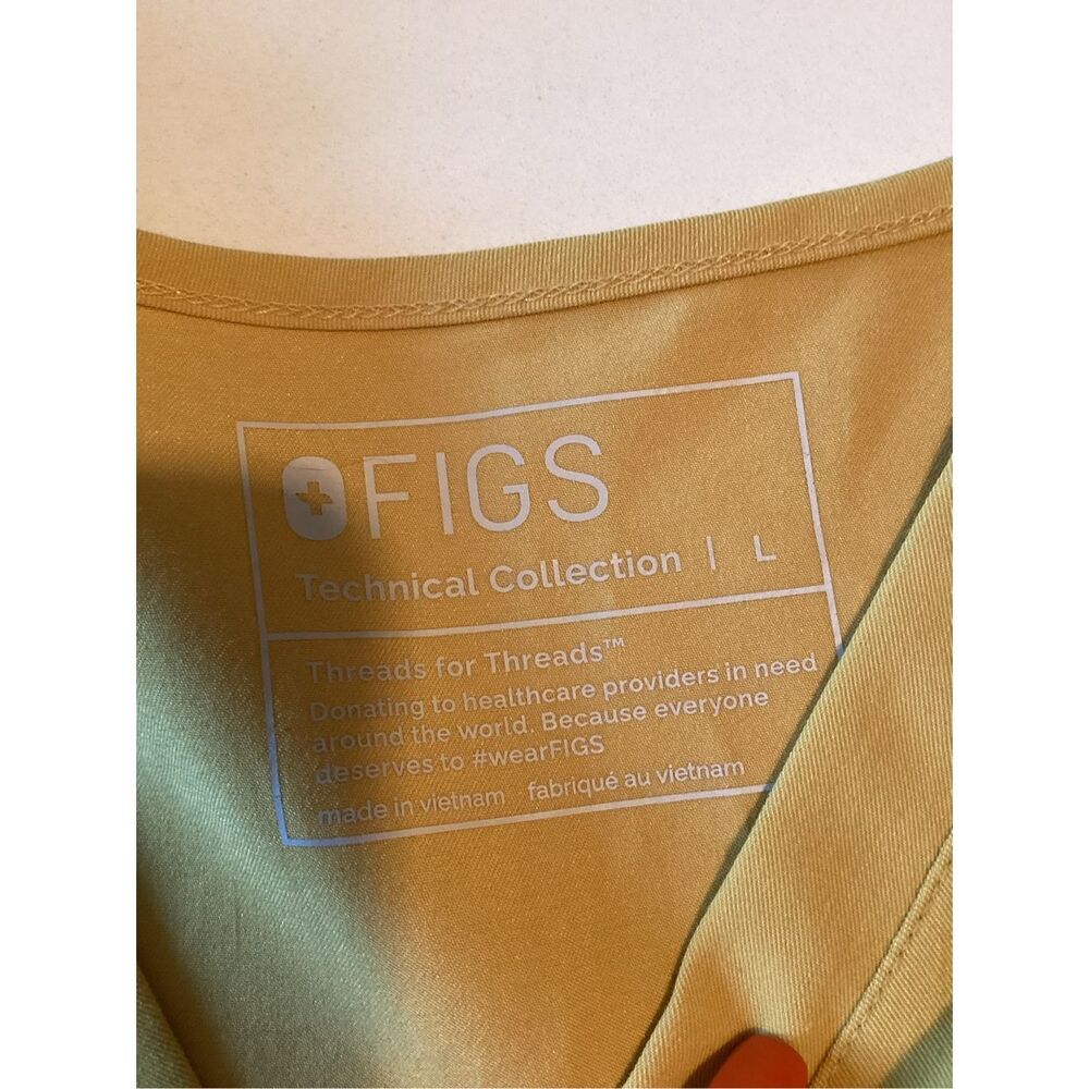 Figs Scrub Set Sz L Catarina Top with Pocket Zamora Scrub Pants Gold - Picture 4 of 13